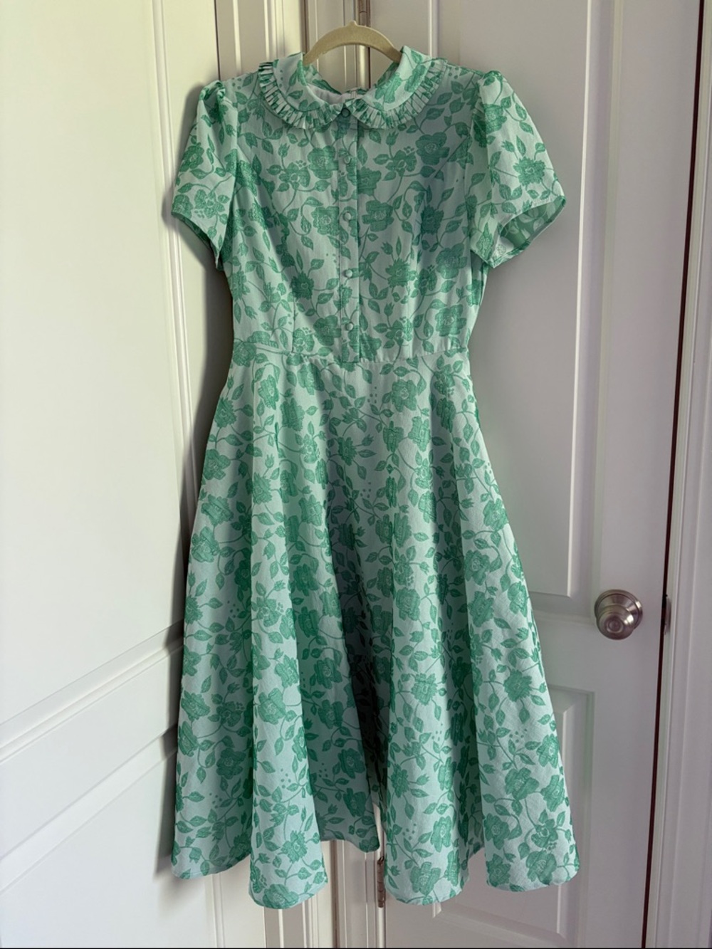 Ivy City Co Mint Green Floral Fit-and-Flare Midi Dress